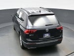 2018 Tiguan Thumbnail 36