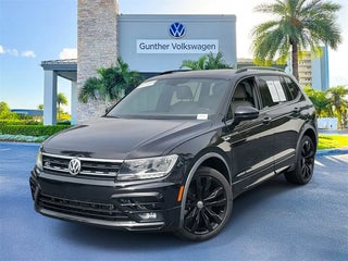 2021 Volkswagen Tiguan with Deep Black Pearl Exterior