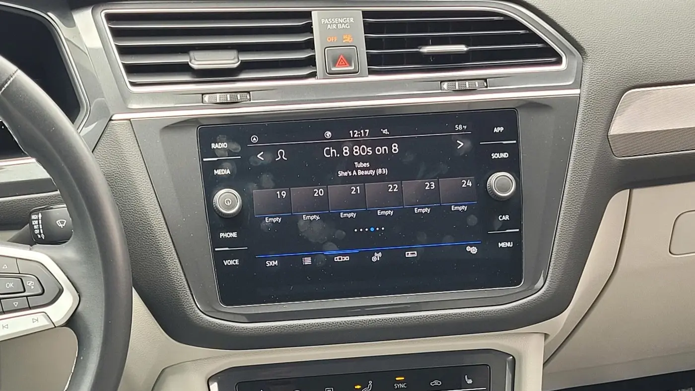 2022 Volkswagen Tiguan SE