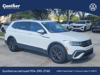 2022 Volkswagen Tiguan with Pure White Exterior