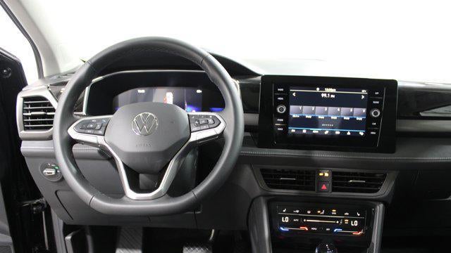 2026 Volkswagen Taos SE Black