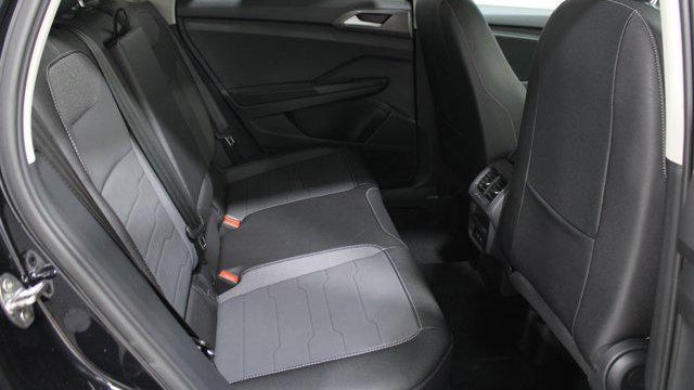 2026 Volkswagen Taos SE Black
