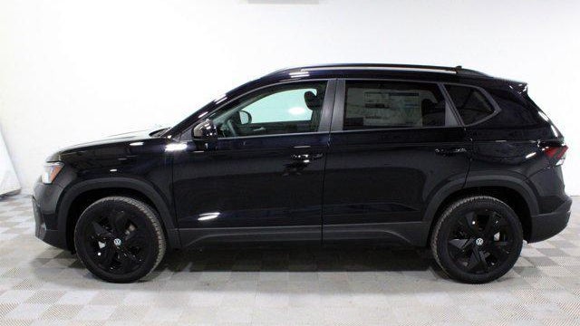 2026 Volkswagen Taos SE Black