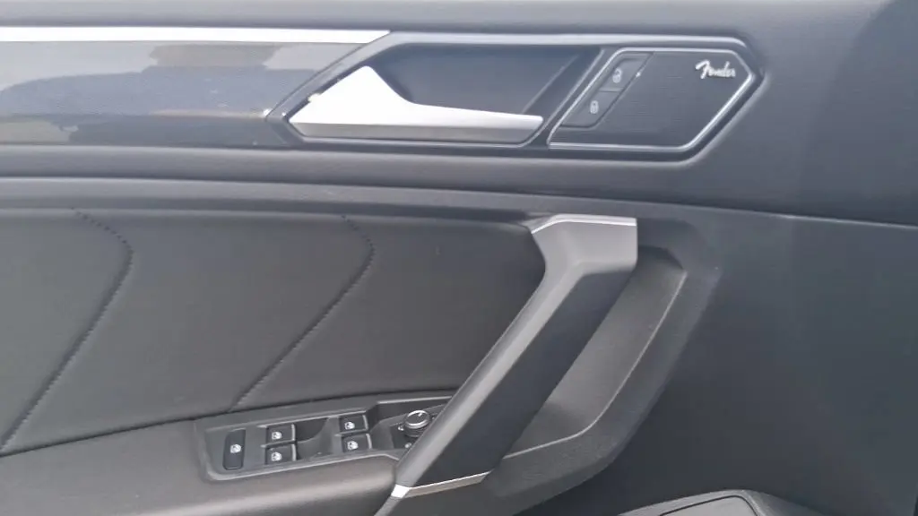 2018 Volkswagen Tiguan 2.0T SEL Premium 4Motion