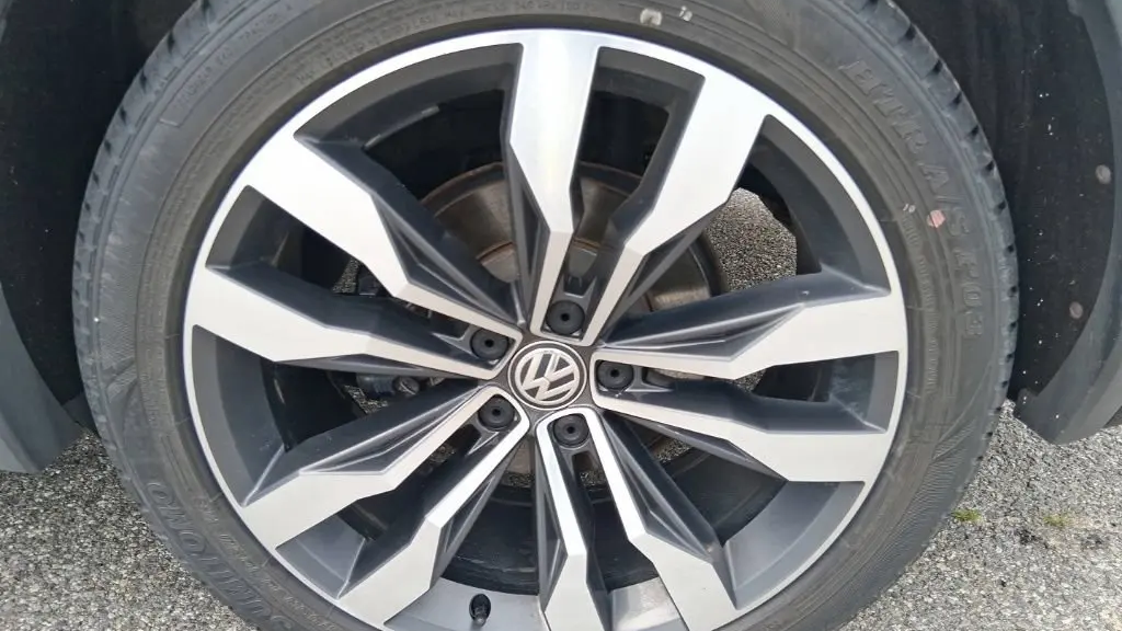2018 Volkswagen Tiguan 2.0T SEL Premium 4Motion