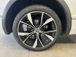 2023 Tiguan Thumbnail 9