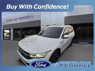 Photo of a 2023 Volkswagen Tiguan AWD SEL R-LINE 4motion 4DR SUV for sale