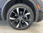 2022 Tiguan Thumbnail 8