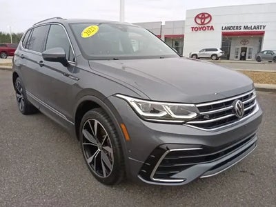 Photo of a 2023 Volkswagen Tiguan AWD SEL R-LINE 4motion 4DR SUV for sale
