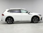 2023 Tiguan Thumbnail 7