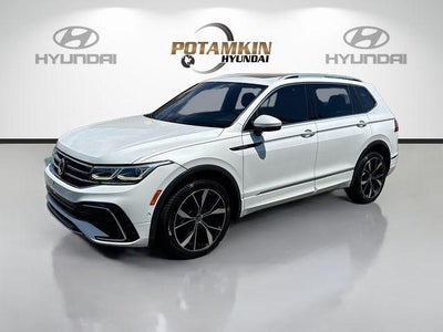 Photo of a 2022 Volkswagen Tiguan AWD SEL R-LINE 4motion 4DR SUV for sale