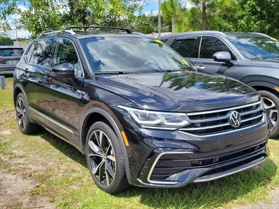 Photo of a 2024 Volkswagen Tiguan AWD SEL R-LINE 4motion 4DR SUV for sale