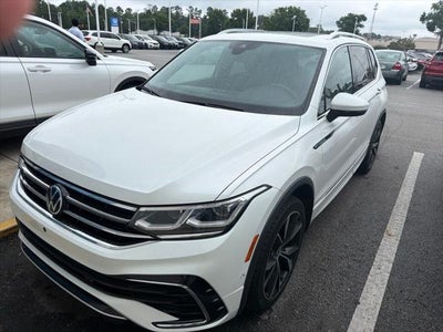 Photo of a 2022 Volkswagen Tiguan AWD SEL R-LINE 4motion 4DR SUV for sale