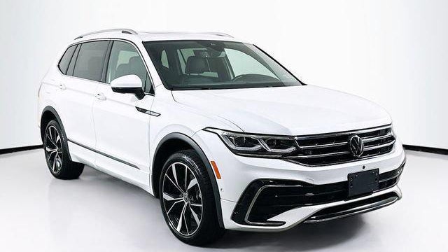 Preowned 2024 Volkswagen Tiguan SEL R-Line 4Motion for Sale
