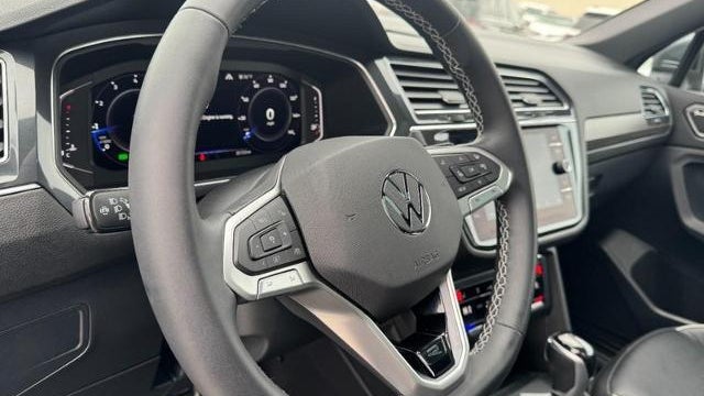 2023 Volkswagen Tiguan SEL R-Line 4Motion