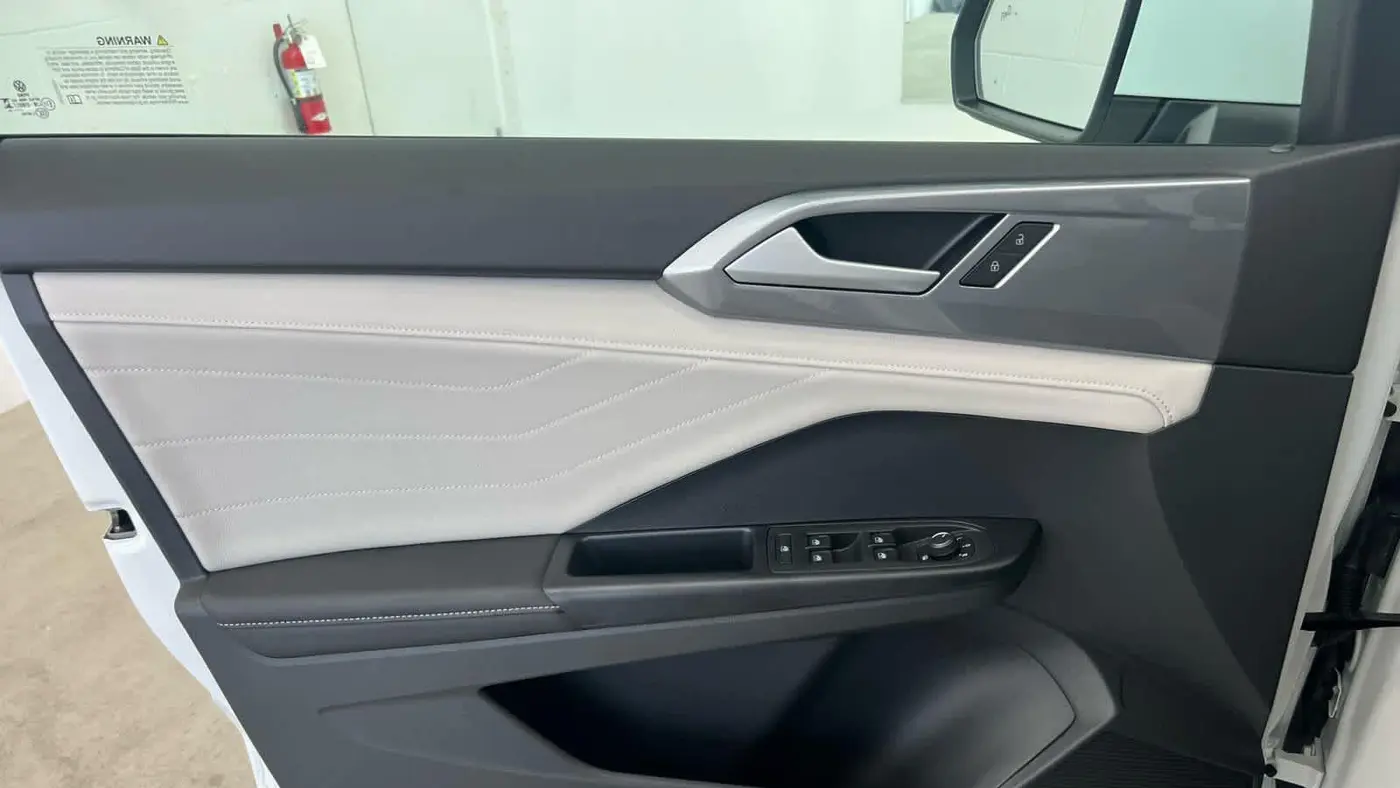 2026 Volkswagen Taos SEL 4Motion