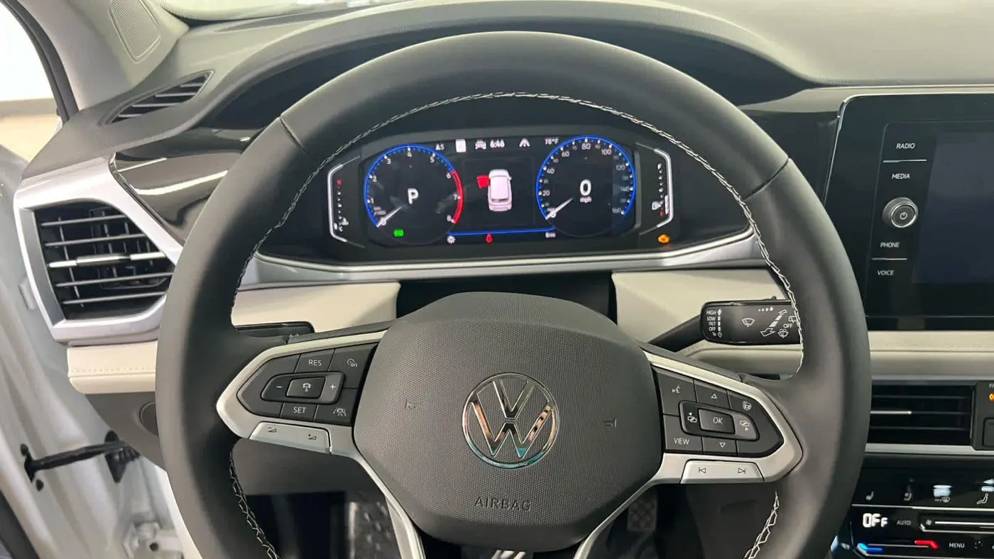 2026 Volkswagen Taos SEL 4Motion