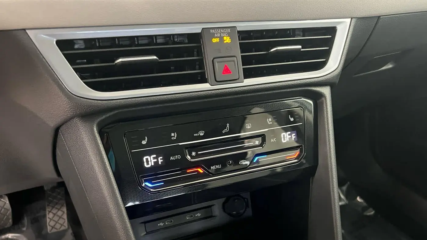 2026 Volkswagen Taos SEL 4Motion