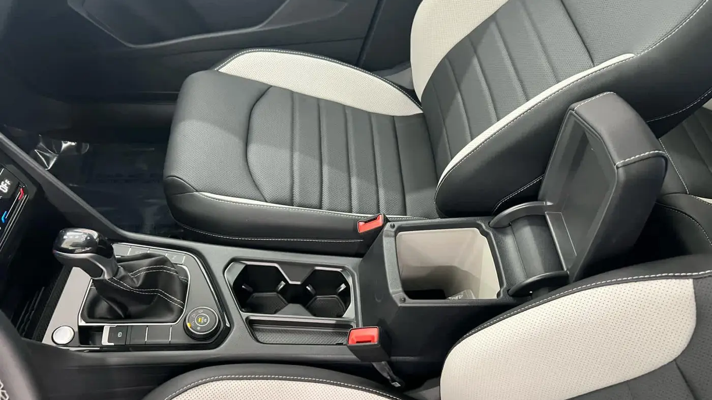 2026 Volkswagen Taos SEL 4Motion