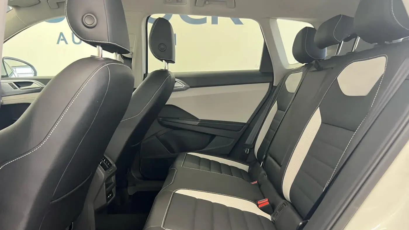 2026 Volkswagen Taos SEL 4Motion