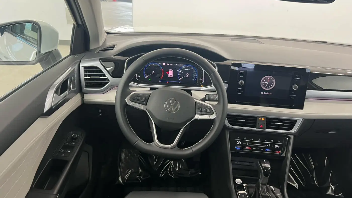 2026 Volkswagen Taos SEL 4Motion