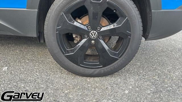2025 Volkswagen Taos SEL 4Motion