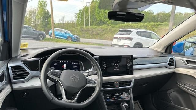 2025 Volkswagen Taos SEL 4Motion