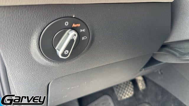 2025 Volkswagen Taos SEL 4Motion