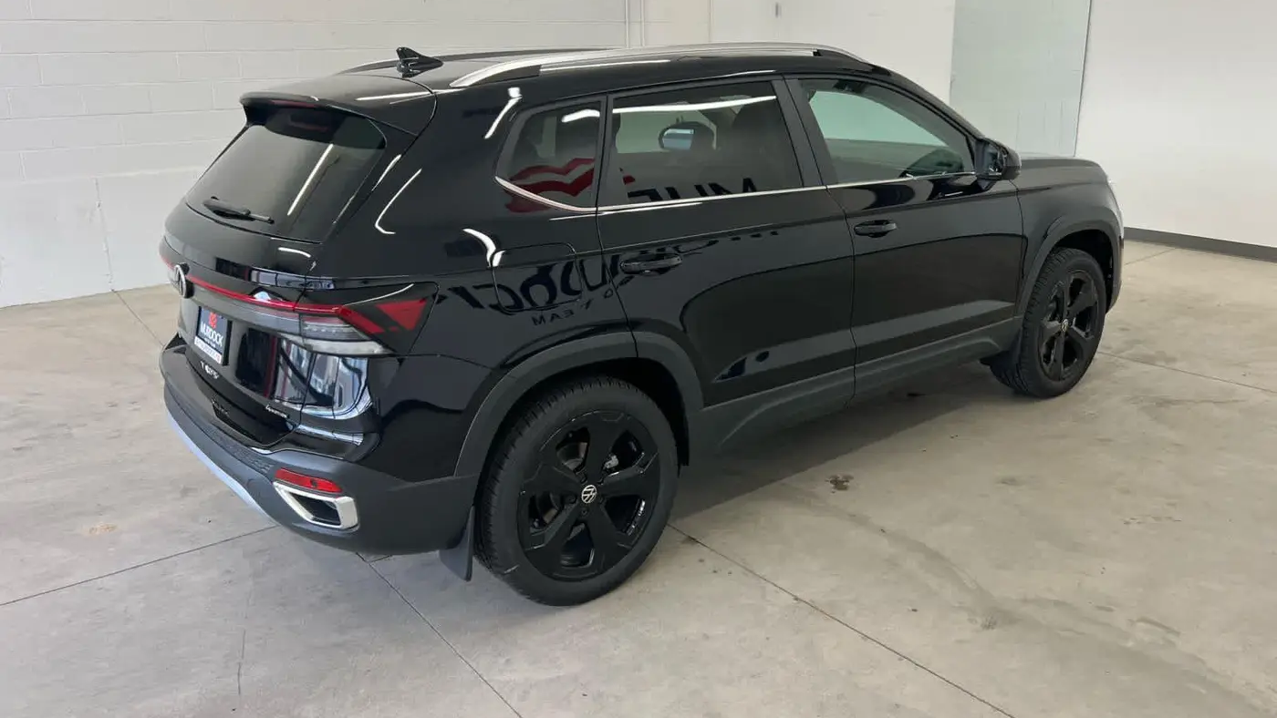 2026 Volkswagen Taos SEL 4Motion