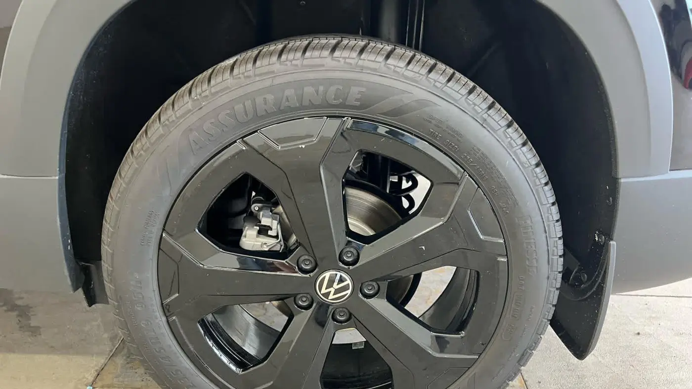 2026 Volkswagen Taos SEL 4Motion