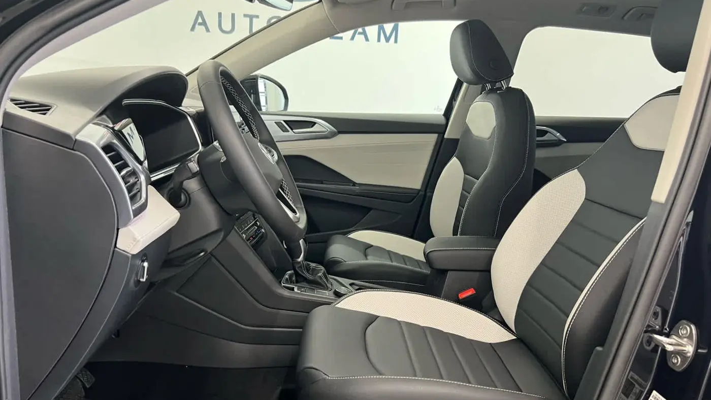 2026 Volkswagen Taos SEL 4Motion