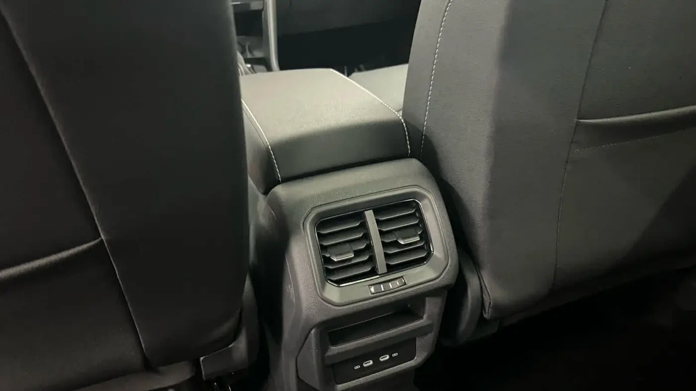 2026 Volkswagen Taos SEL 4Motion