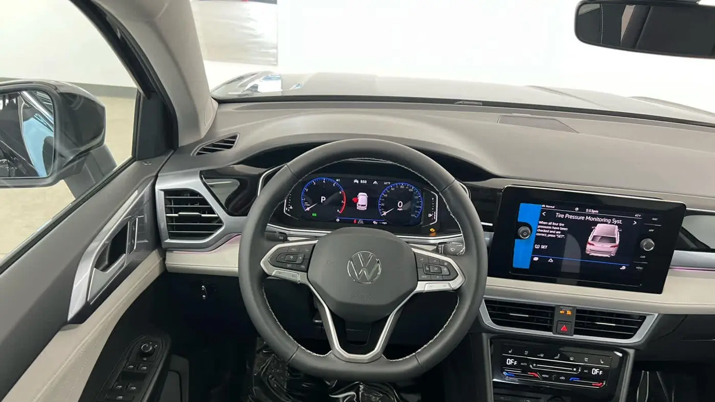 2026 Volkswagen Taos SEL 4Motion