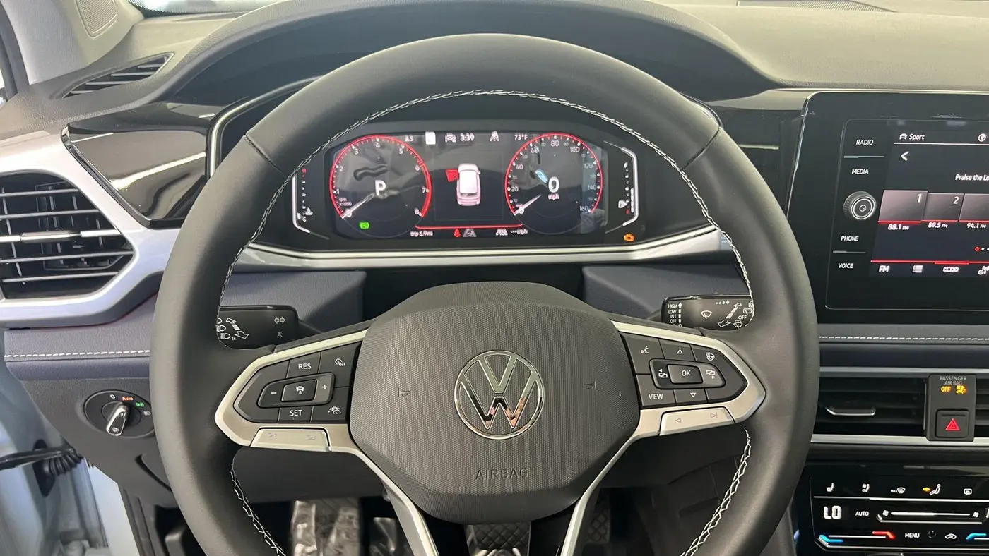 2026 Volkswagen Taos SEL 4Motion