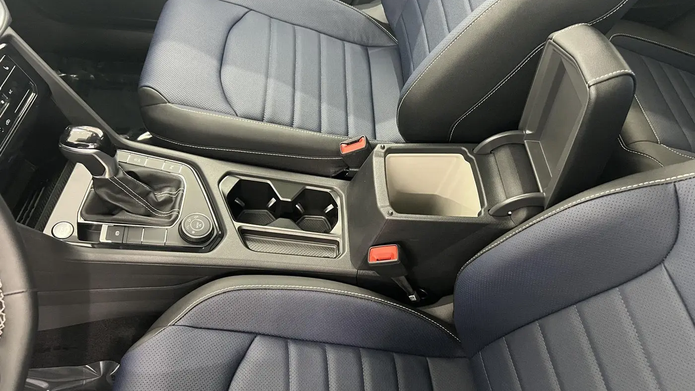 2026 Volkswagen Taos SEL 4Motion