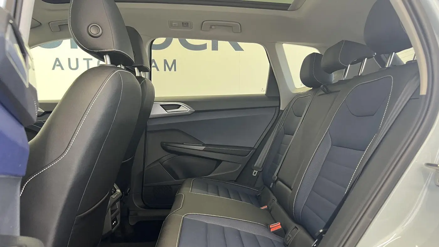 2026 Volkswagen Taos SEL 4Motion