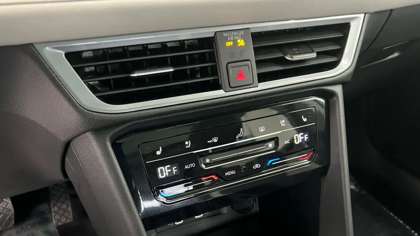 2026 Volkswagen Taos SEL 4Motion
