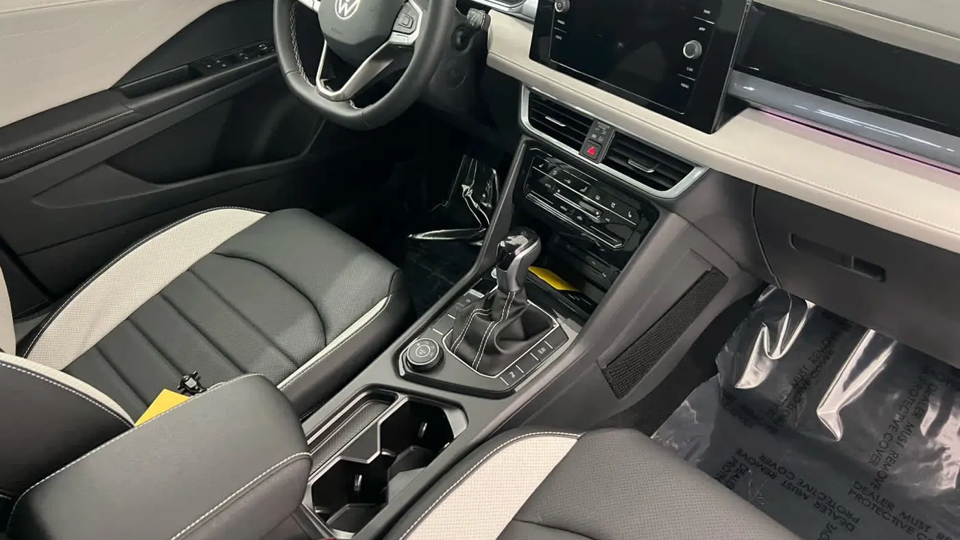 2026 Volkswagen Taos SEL 4Motion