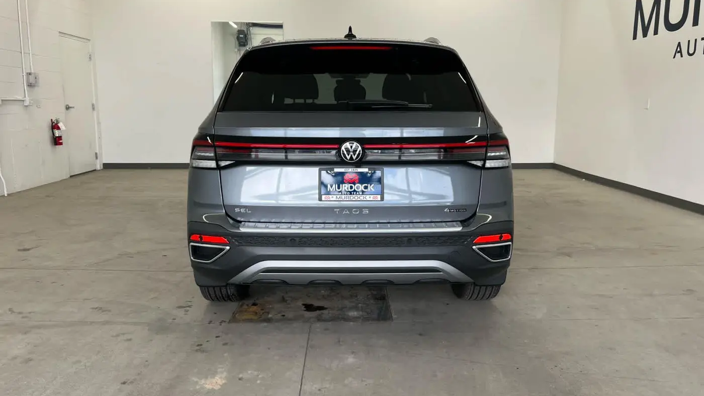 2026 Volkswagen Taos SEL 4Motion