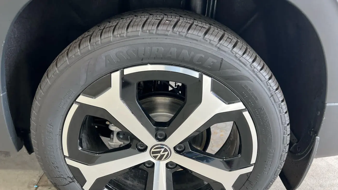 2026 Volkswagen Taos SEL 4Motion
