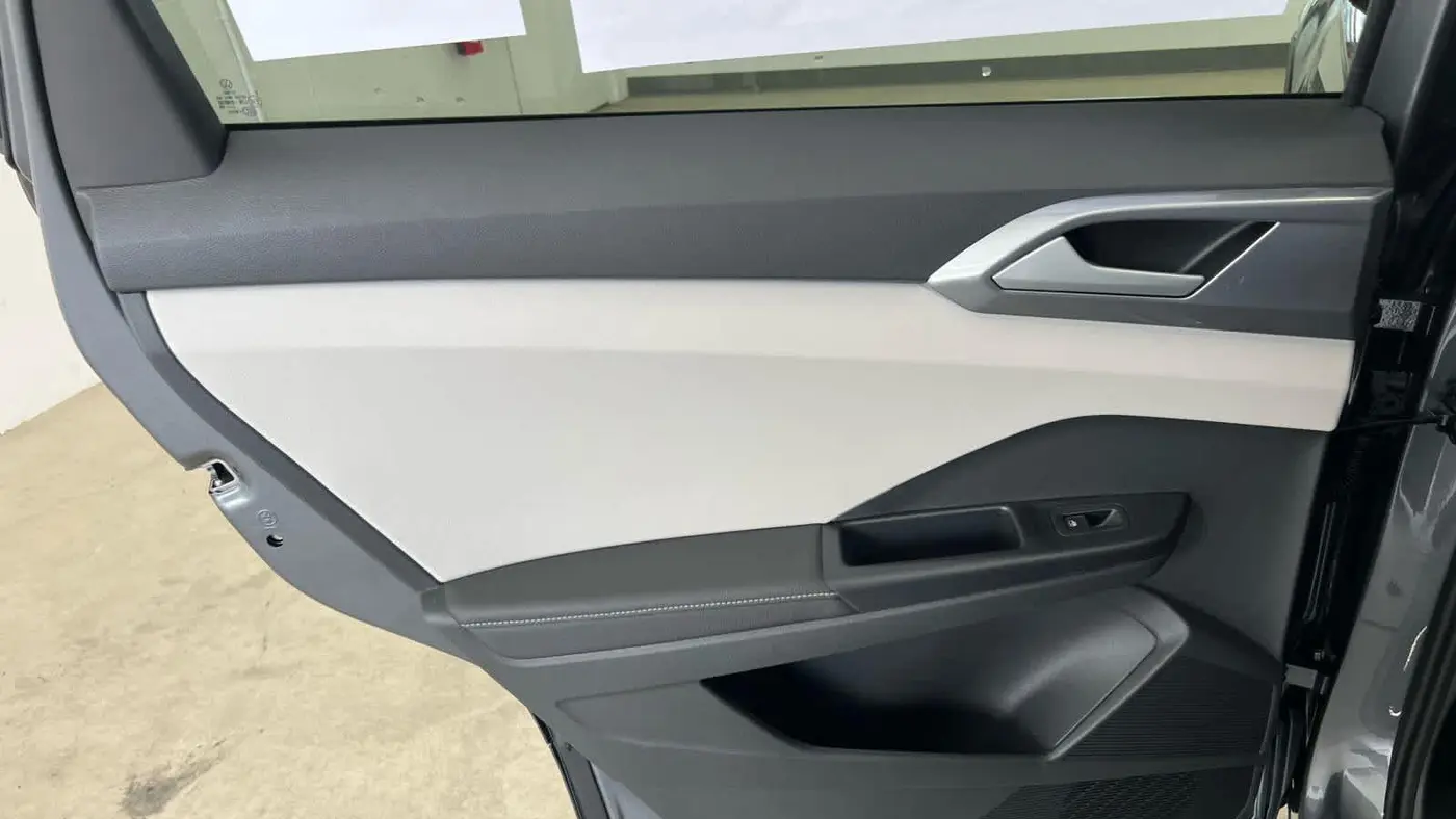 2026 Volkswagen Taos SEL 4Motion