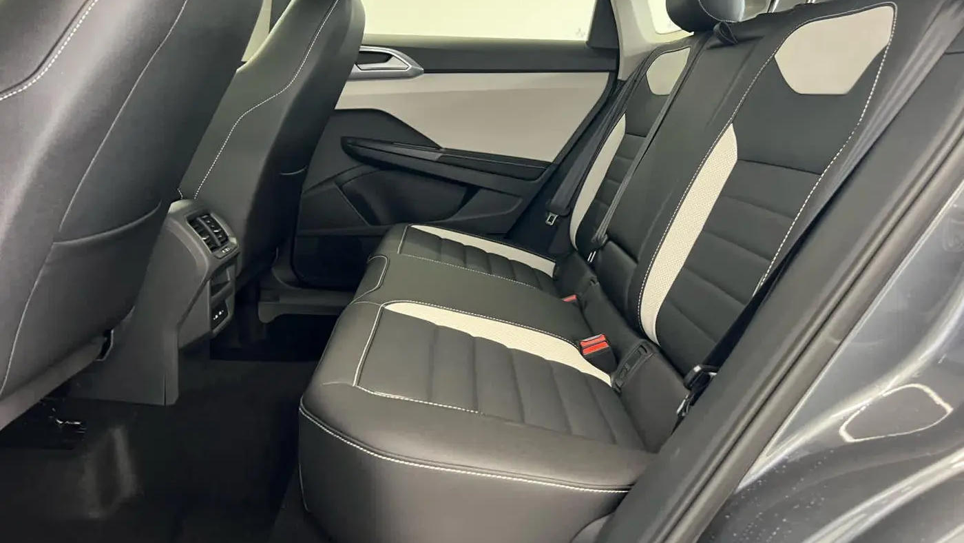 2026 Volkswagen Taos SEL 4Motion