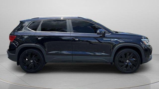 2024 Volkswagen Taos SEL 4Motion