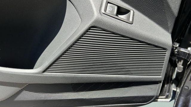 2024 Volkswagen Taos SEL 4Motion