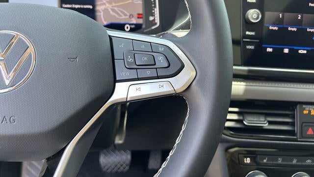 2024 Volkswagen Taos SEL 4Motion
