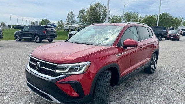 2024 Volkswagen Taos SEL 4Motion