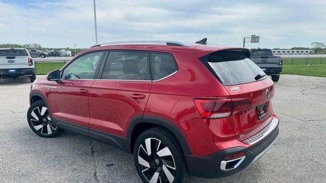 2024 Volkswagen Taos SEL 4Motion