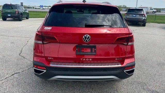 2024 Volkswagen Taos SEL 4Motion