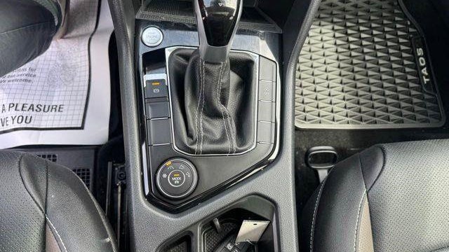 2024 Volkswagen Taos SEL 4Motion