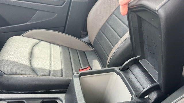 2024 Volkswagen Taos SEL 4Motion